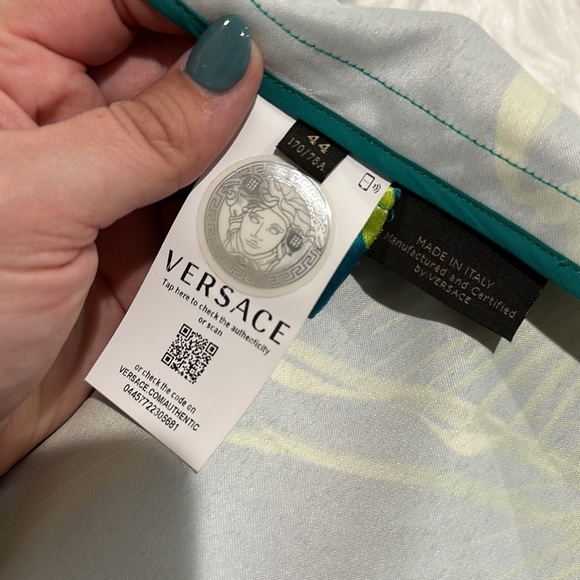 Versace Tropical Print Mini Skirt - Size 44 (US size 10) - Picture 8 of 16